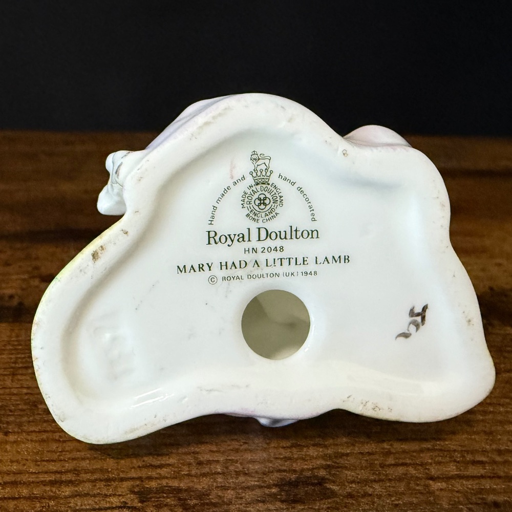 ROYAL DOULTON “Mary Had A Little Lamb” Figurine - Picture 10 of 11